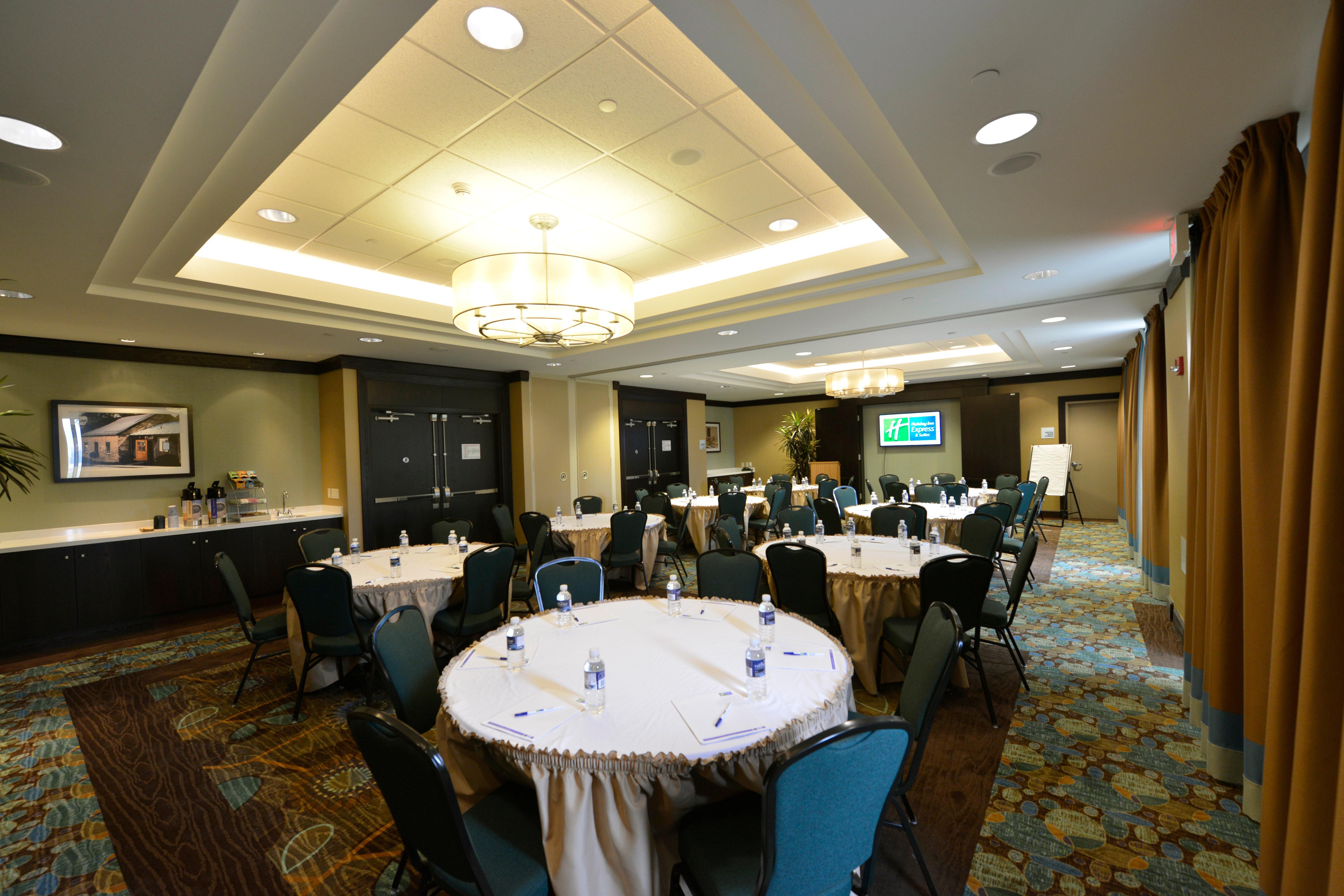 Holiday Inn Express Hotel & Suites Waterloo - St. Jacobs Area By Ihg Luaran gambar