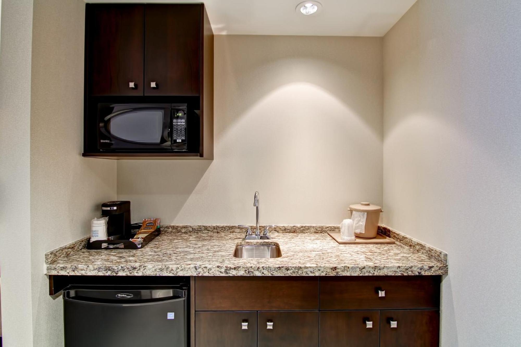 Holiday Inn Express Hotel & Suites Waterloo - St. Jacobs Area By Ihg Luaran gambar